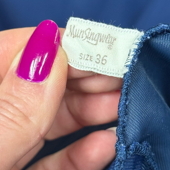 Vintage MunSingwear Blue Lace Slip Dress Spaghetti Strap Midi Size 36 Medium - Picture 5 of 14